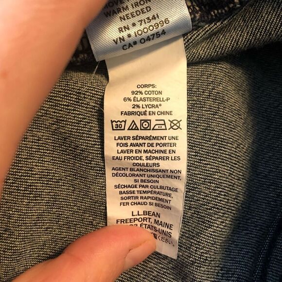 L.L.Bean signature dark wash jeans. Size 8 - Picture 7 of 10